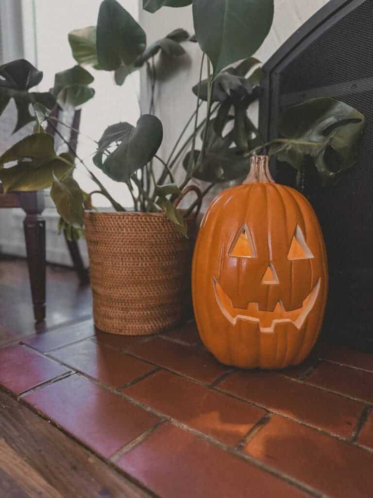 31 Fun and Memorable Halloween Activities for Families!
